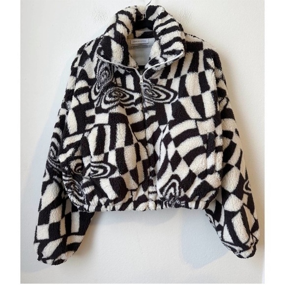 Urban Outfitters Sweaters - Urban Outfitters Olivia Bold Fleece